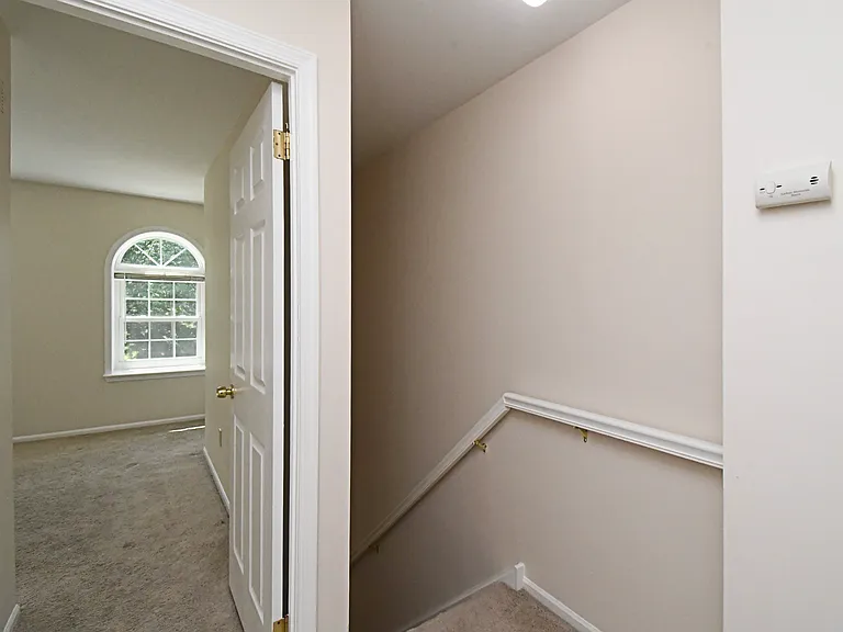 2489 Hillendale Dr — Photo 42