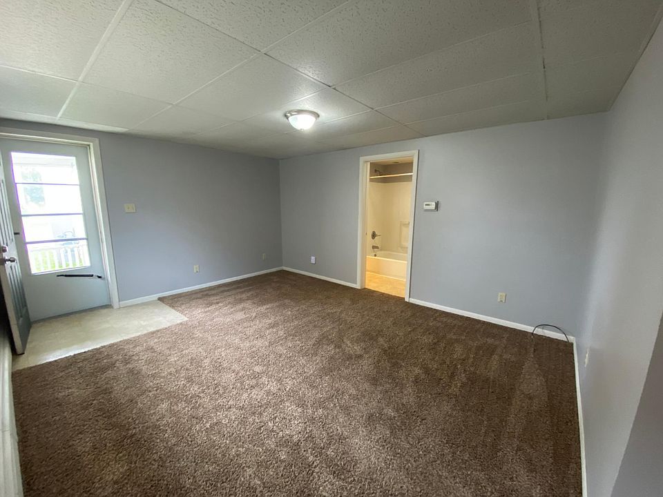 1st image of 432B Lockwood St #B