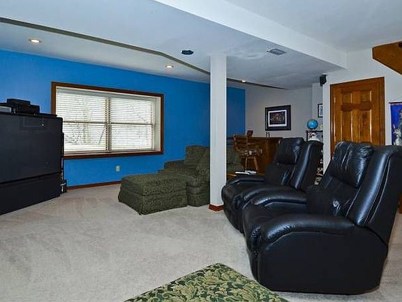 Lower Level Rec Room