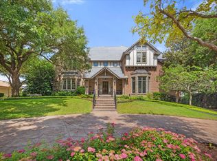 6908 Ridgewood Dr, Fort Worth, TX 76132