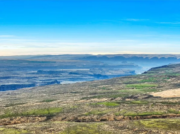 1 Banks Lake View Road NE, Coulee City, WA 99115