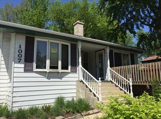 1007 Pershing Dr, Wauconda, IL