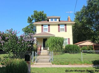 3925 Madison Ave SE, Wyoming, MI 49548