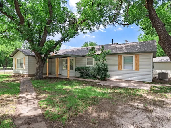 102 S 2nd St, Clyde, TX 79510