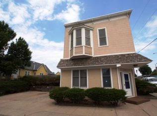 2235 S 11th St APT B, Omaha, NE 68108