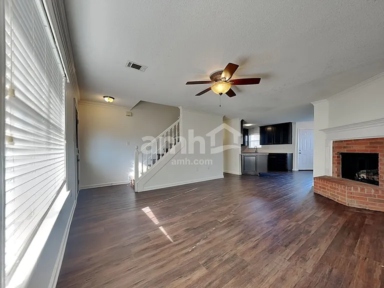 5718 Eagleston Dr — Photo 5