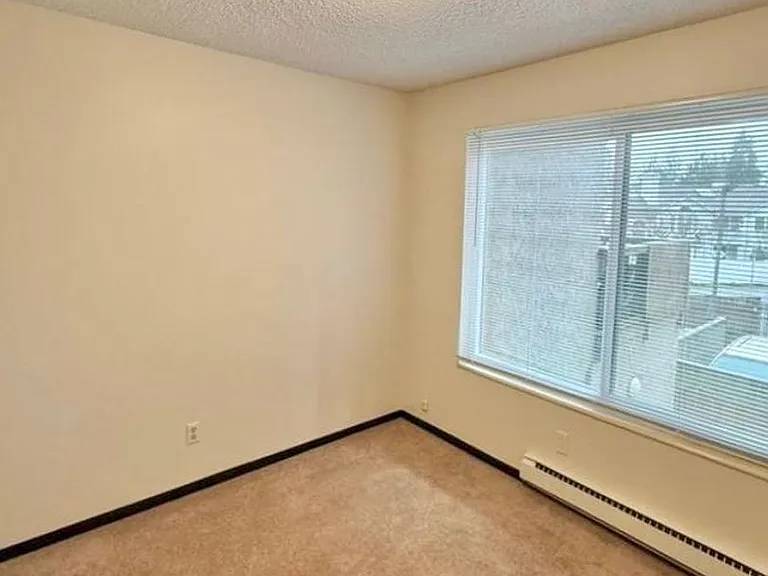 18524 Tm Jd Gisz Llc — Photo 18