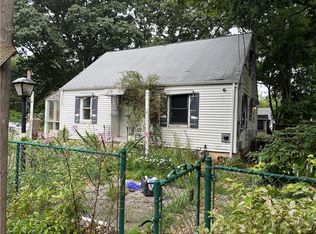 169 Wood St, Warwick, RI 02889