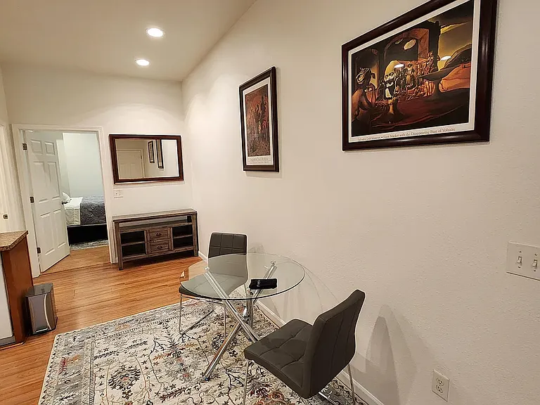 4303 SW Myrtle St — Photo 6