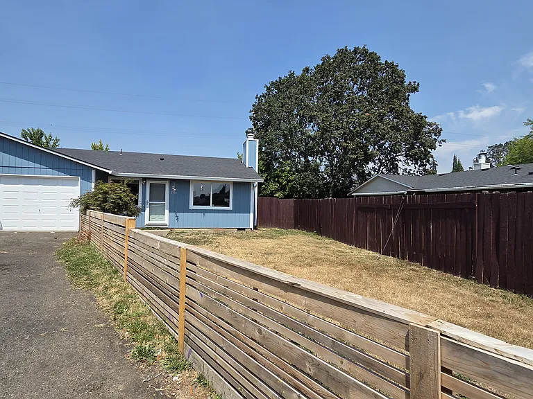 2780 N Davis Ct — Photo 3