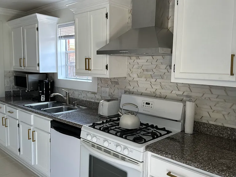 6614 Pontchartrain Blvd — Photo 7