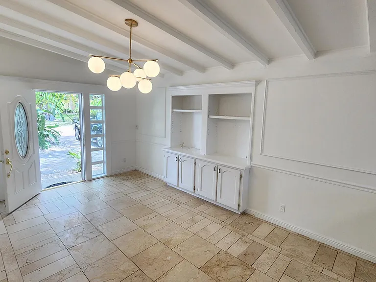 305 S Loxahatchee Dr — Photo 4