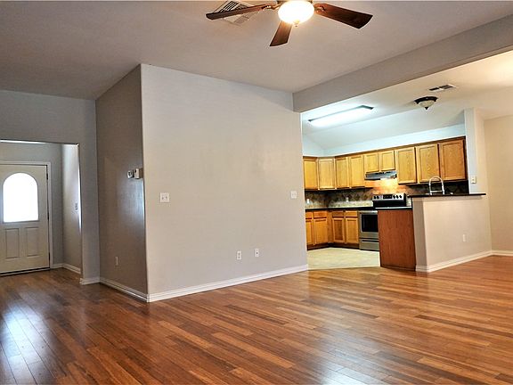 4th image of 1120 La Mirada