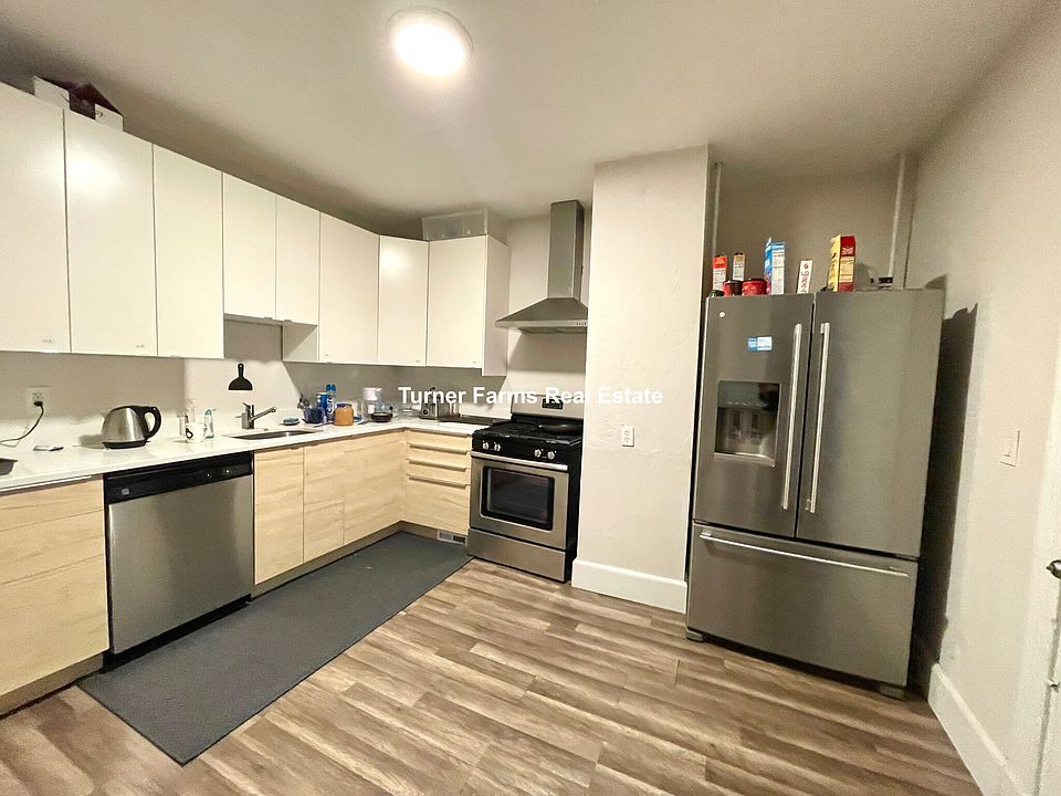 1st image of 45 Crescent Ave #11