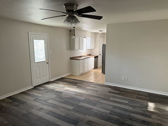 5th image of 807 Traci Dr