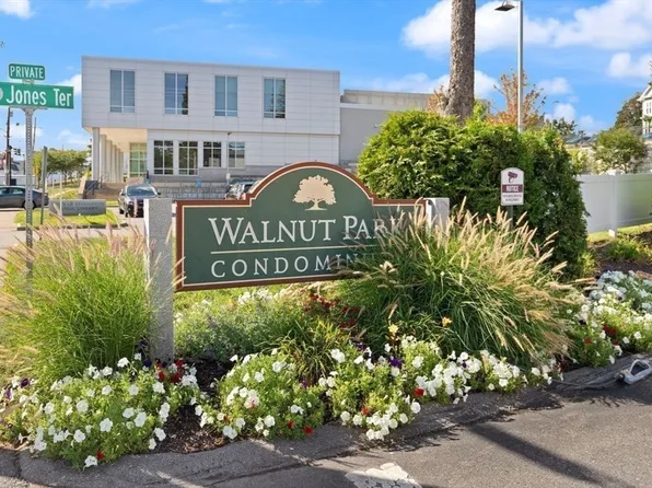 17 Jones Ter APT 4, Stoughton, MA 02072