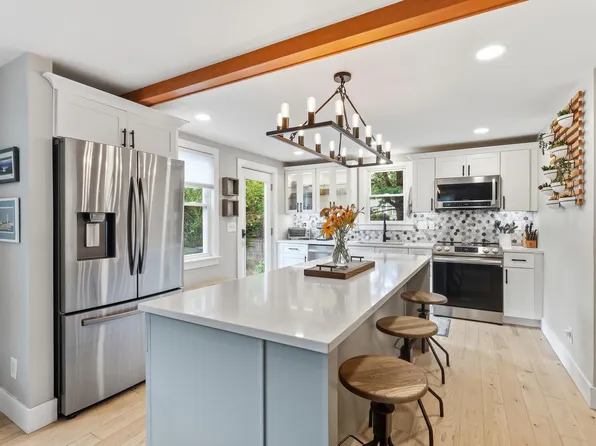 122 Boothby Avenue, South Portland, ME 04106