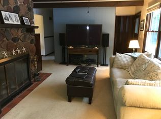 W271N4717 Greenhill Ct, Pewaukee, WI 53072