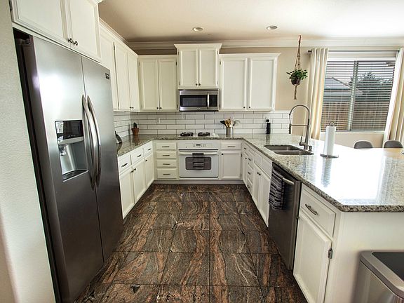 4th image of 1408 Roaring Camp Ct