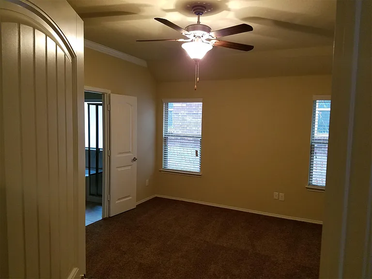 513 Crazy Horse Dr — Photo 7