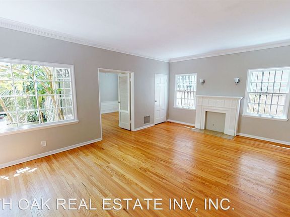 2nd image of 106 N Sweetzer Ave #8376581