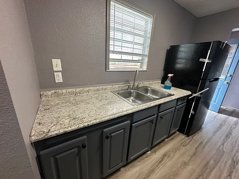 7222 Speaker St — Photo 10