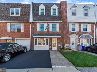313 Austin Dr, Clifton Heights, PA 19018