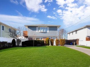 366 Great East Neck Rd, West Babylon, NY 11704
