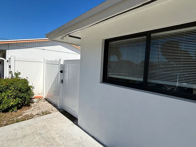 2016 Avenue S — Photo 3
