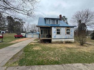 4761 Mill St, Laona, WI 54541