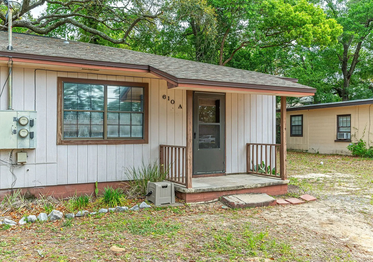 Cozy duplex in the heart of Niceville! — Photo 2