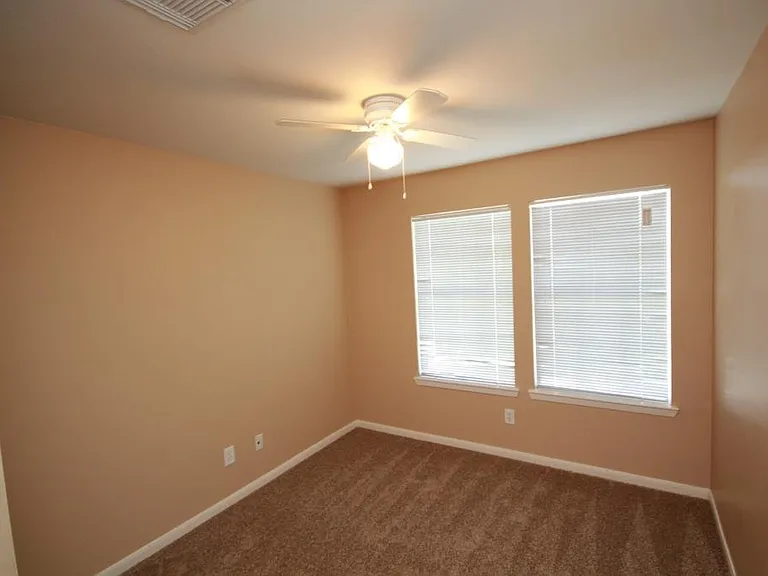 6418 Mountain Pines Ln — Photo 12