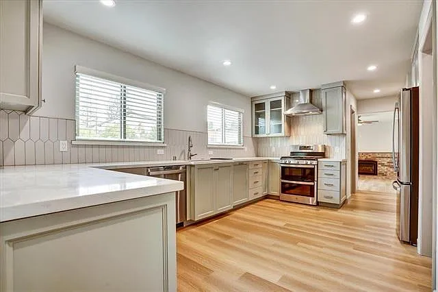 3283 Fronda Dr — Photo 6