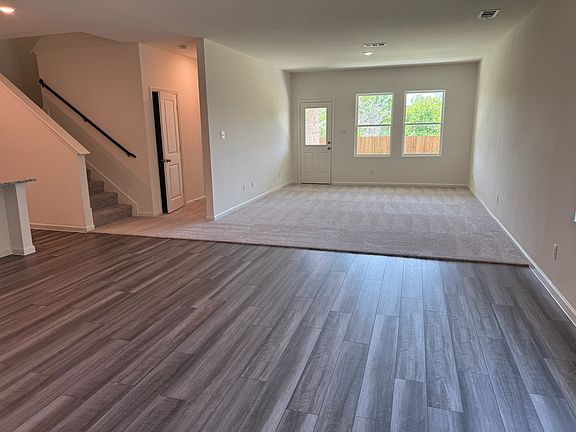 3rd image of 2015 Burnwood St