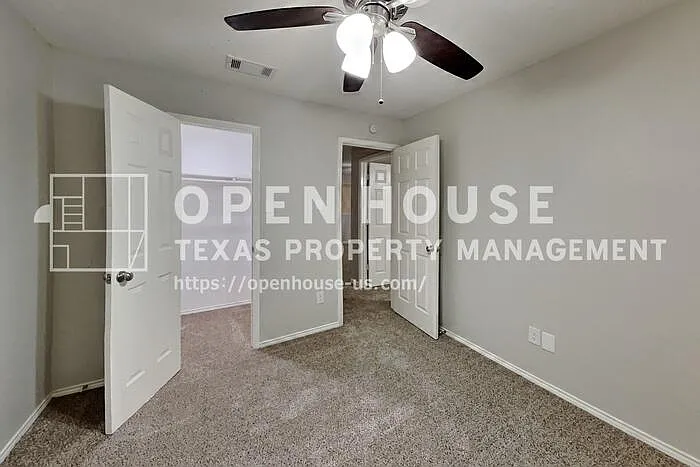 905 Freshwood Ct — Photo 13