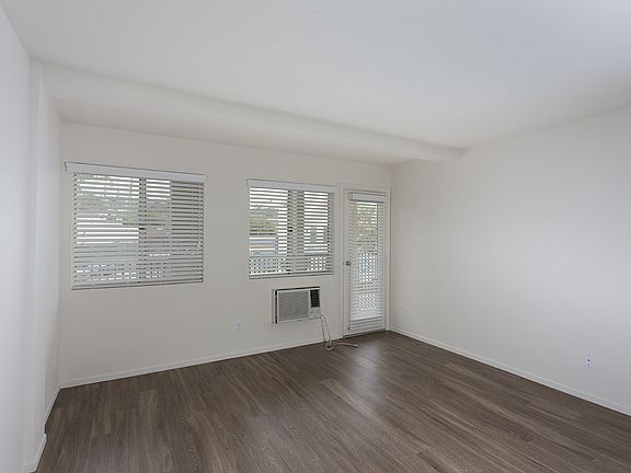 5th image of 5530 La Jolla Blvd Unit 2B