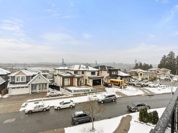 11376 Royal Cres, Surrey, BC V3V 8A3