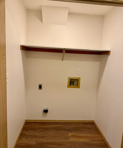 1410 W Prasch Ave — Photo 15