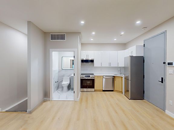 3rd image of 26-28 18th St #1F