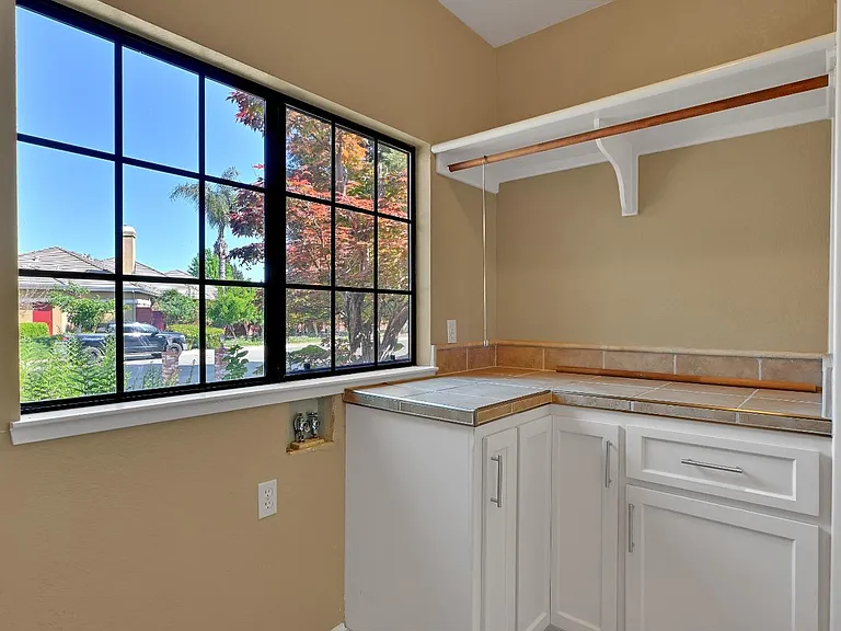 722 Mariner Loop — Photo 13