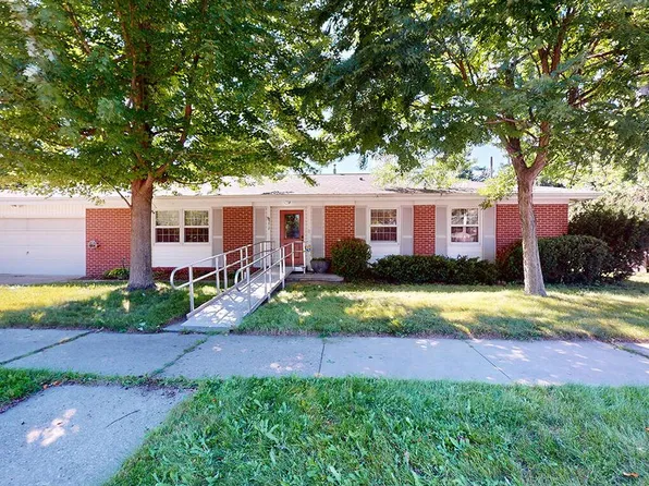 3618 Lowell STREET, Two Rivers, WI 54241