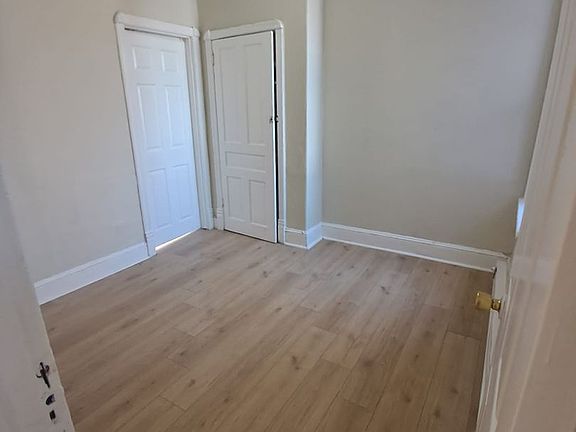 5th image of 439 N 53rd St Unit B