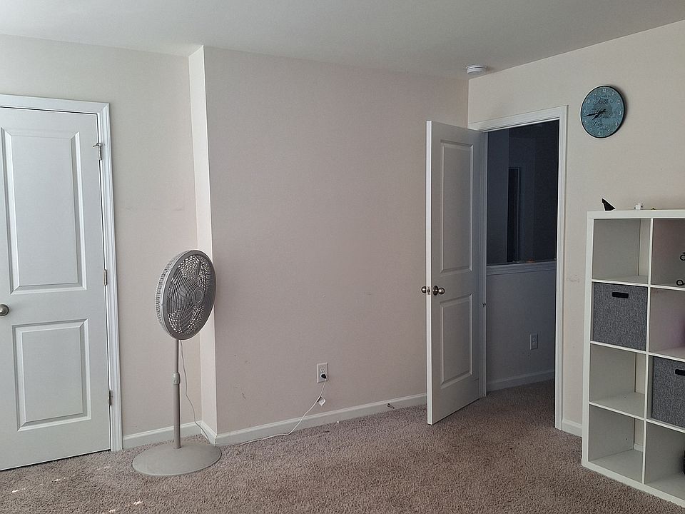 2nd image of 2124 Eastway Dr