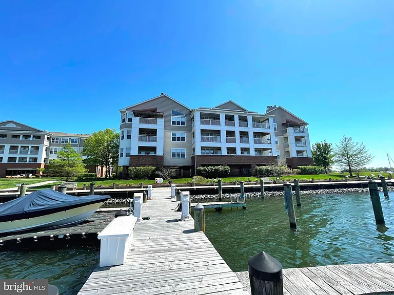 634 Oyster Bay Pl — Photo 31