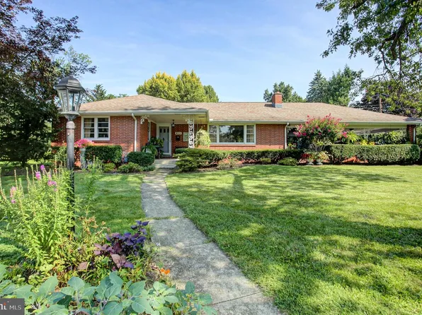 405 Westover Rd, Shippensburg, PA 17257