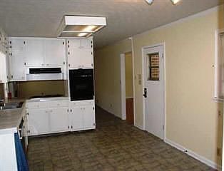 4th image of 86 Valley Rd