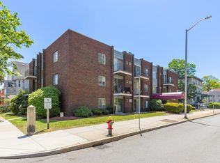 426 Pleasant St APT 8, Malden, MA 02148