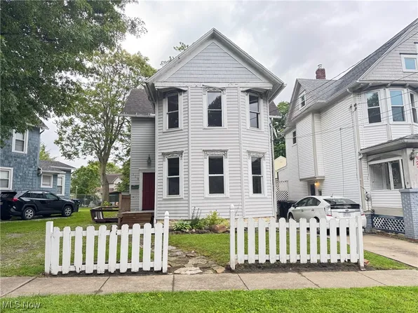 119 Westwood Ave, Akron, OH 44302