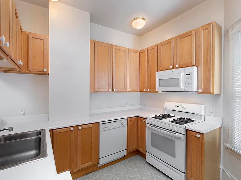 2754 Pierce St #7 — Photo 18
