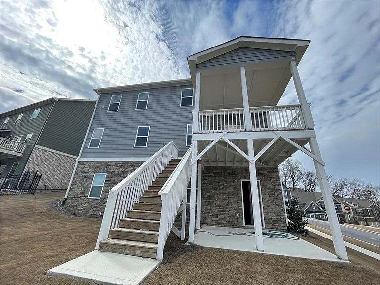 7214 Whitewater Dr — Photo 27